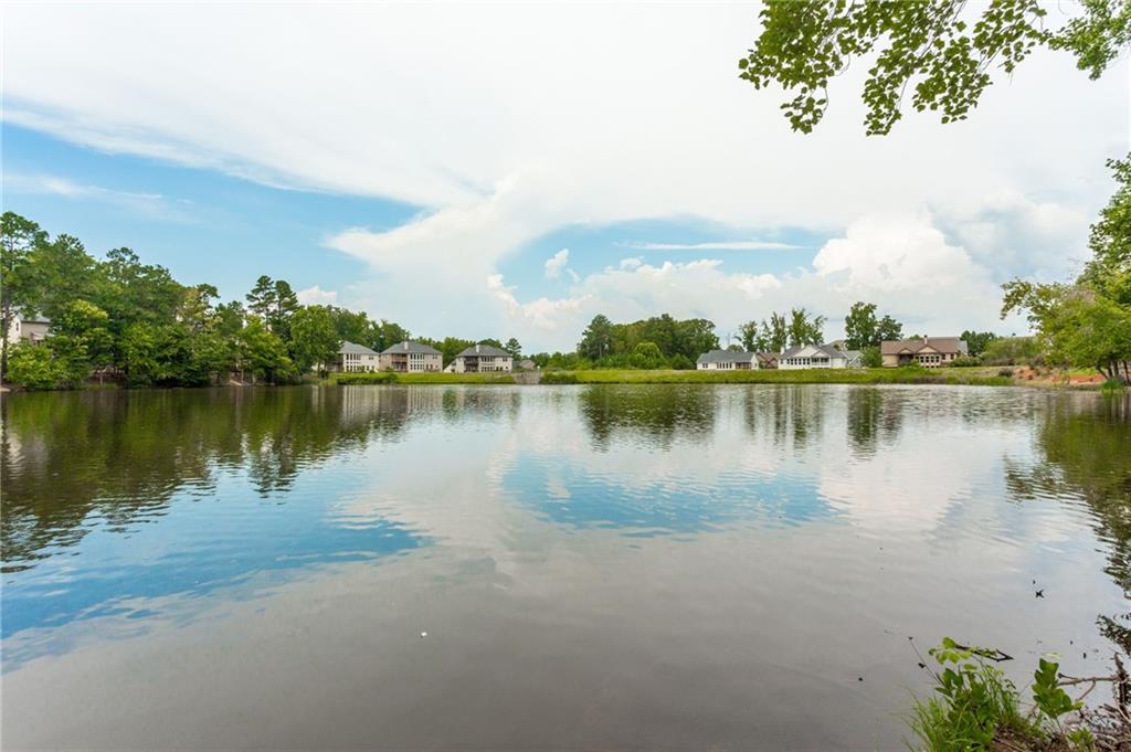 180 Lakestone Parkway