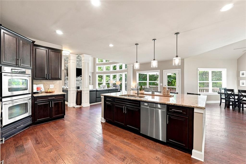 180 Lakestone Parkway
