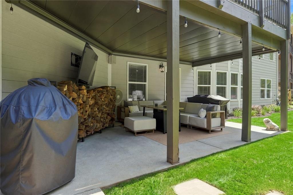 180 Lakestone Parkway
