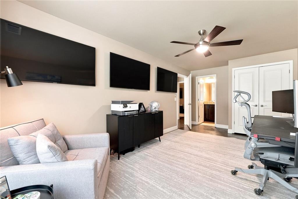 180 Lakestone Parkway