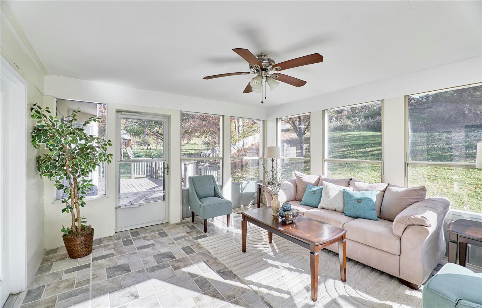 11909 Autumn Lakes Drive