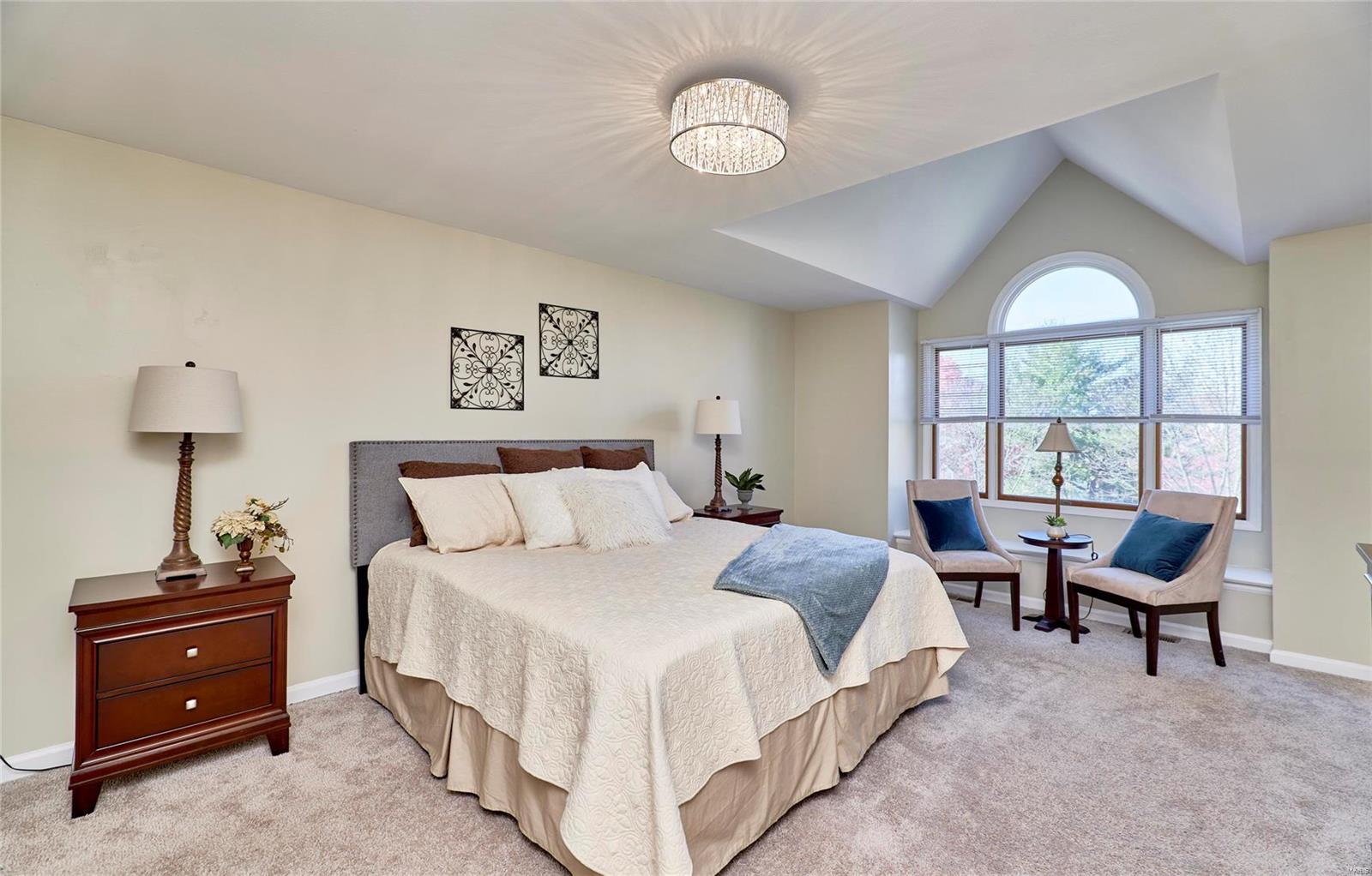 11909 Autumn Lakes Drive