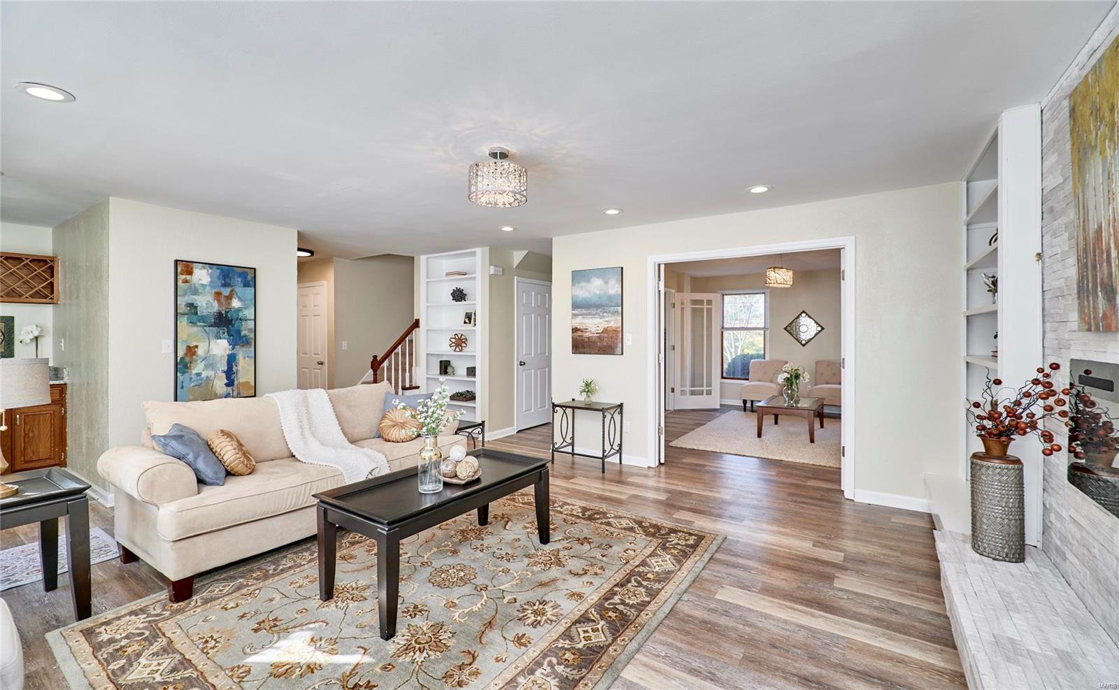 11909 Autumn Lakes Drive