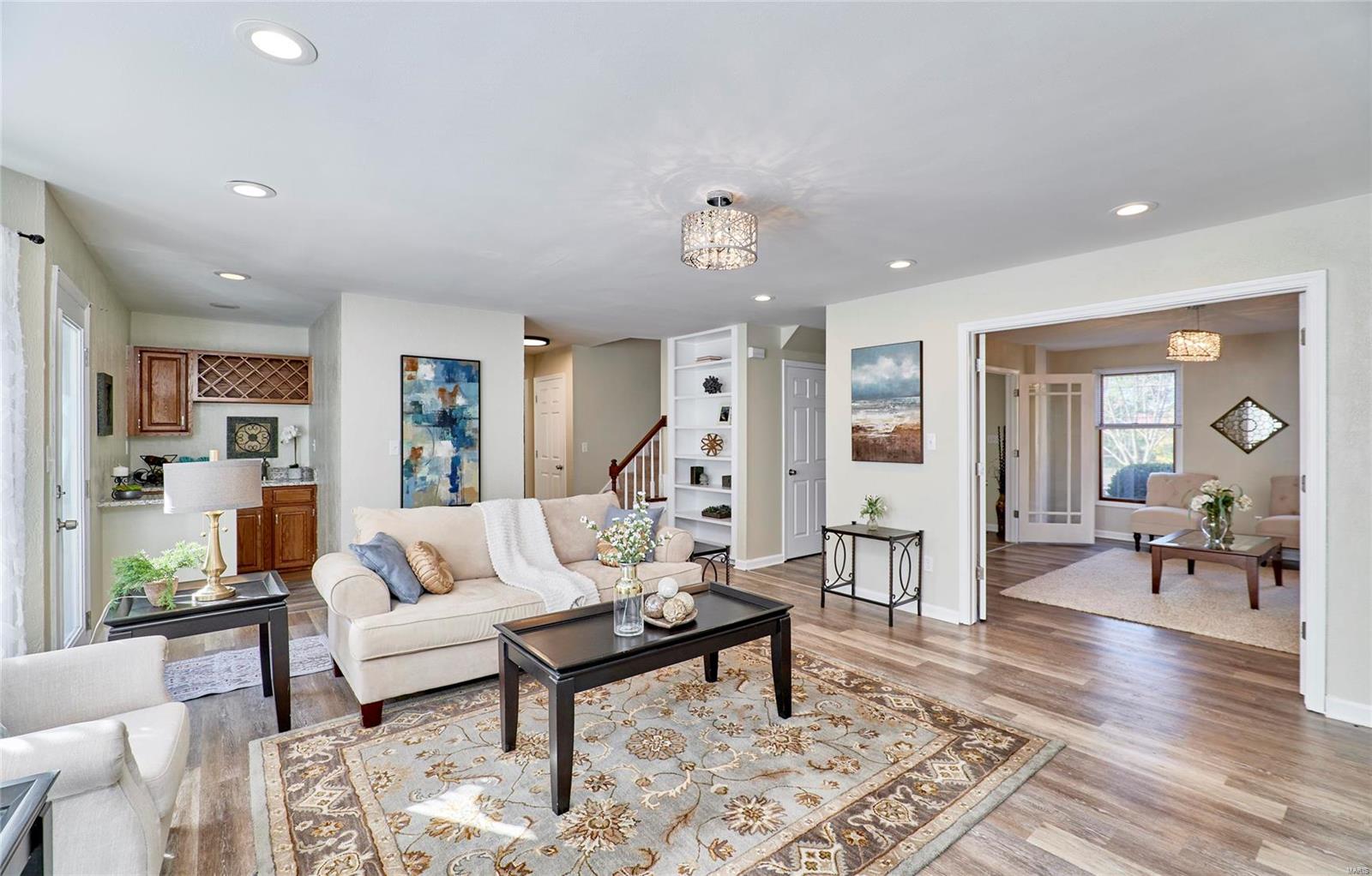 11909 Autumn Lakes Drive