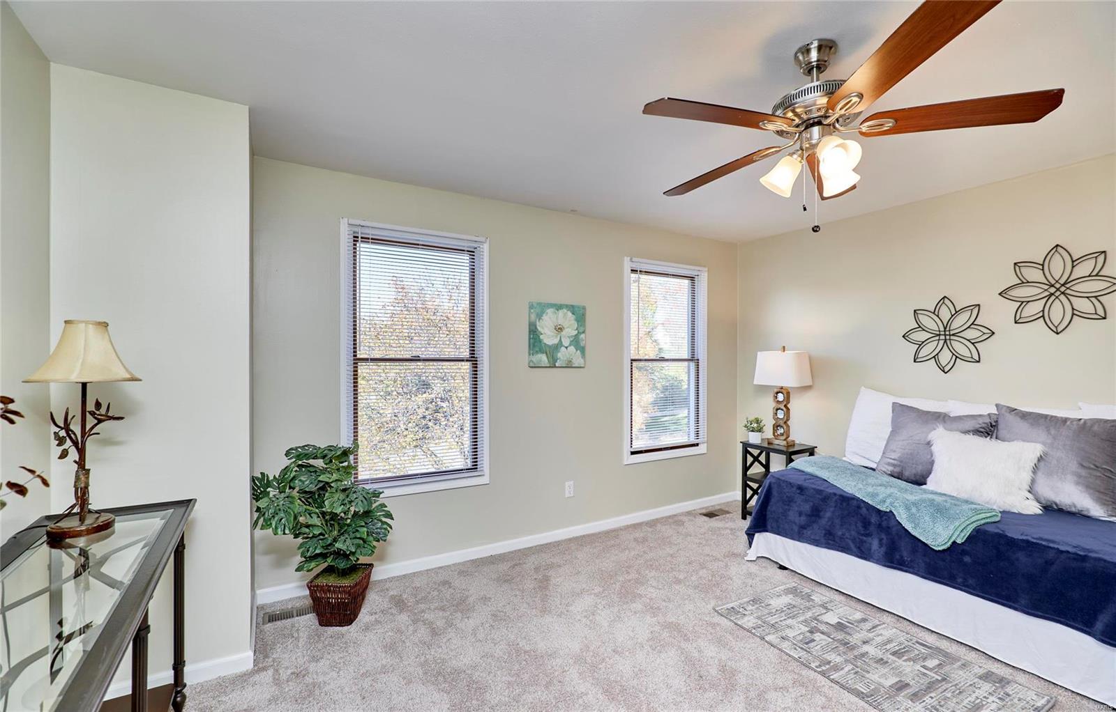 11909 Autumn Lakes Drive