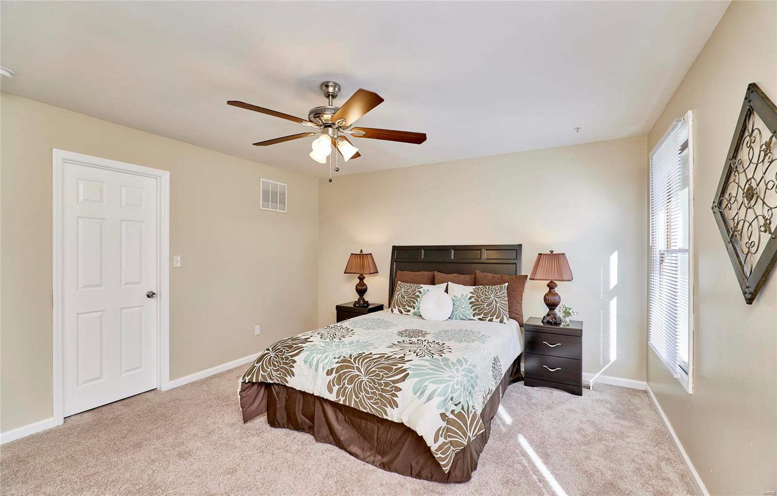 11909 Autumn Lakes Drive
