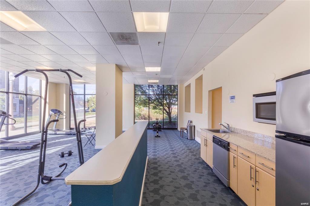 5696 Kingsbury Avenue Unit: 103