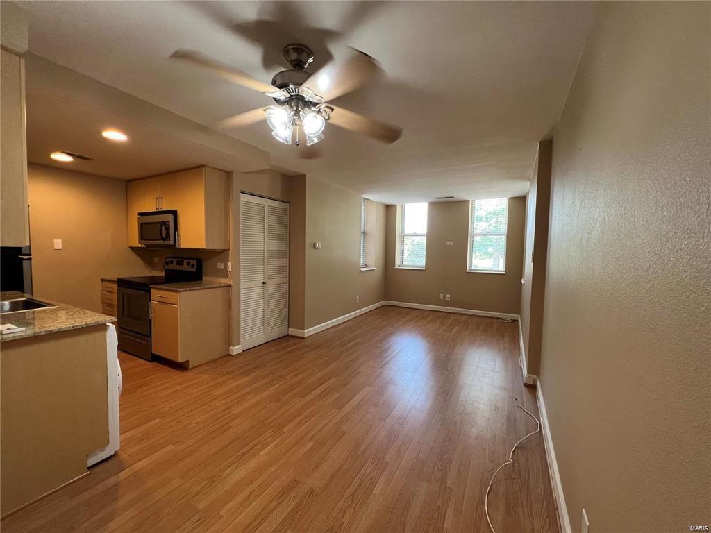 5696 Kingsbury Avenue Unit: 103