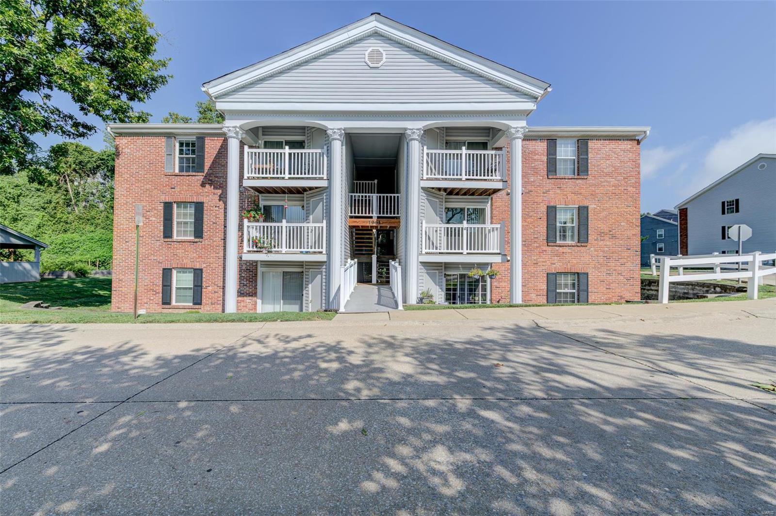 1961 Marine Terrace Drive Unit: L