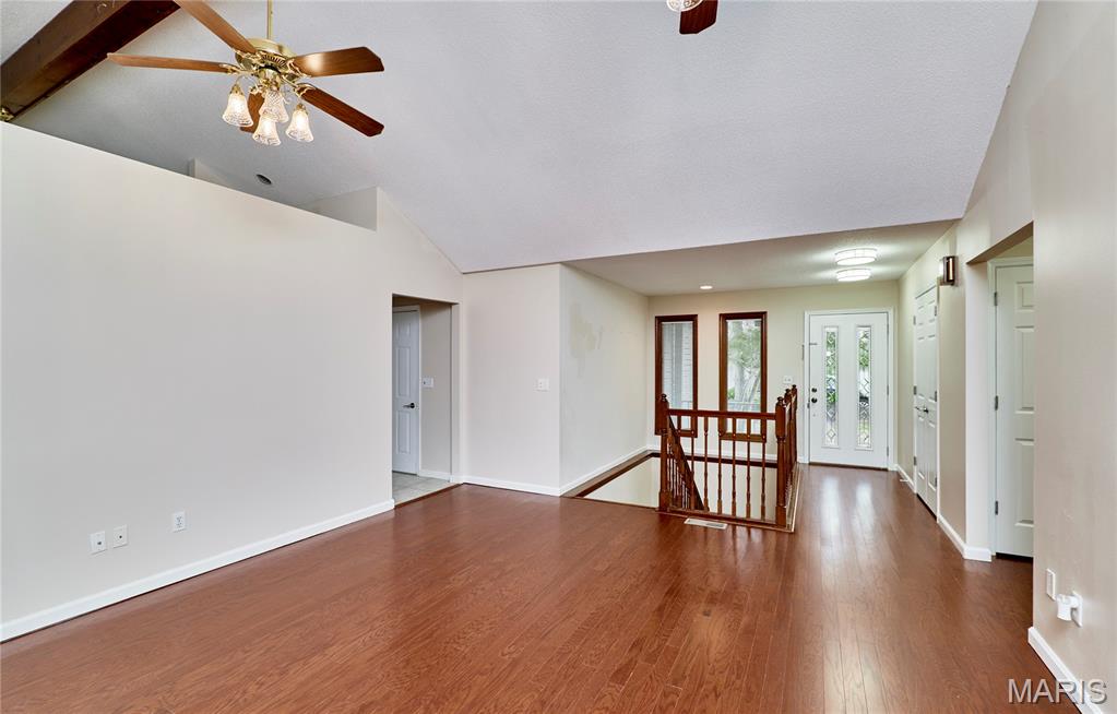 157 S Kings Road