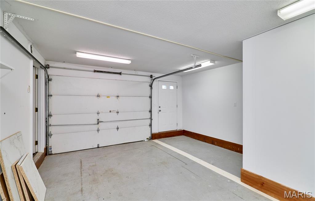 157 S Kings Road