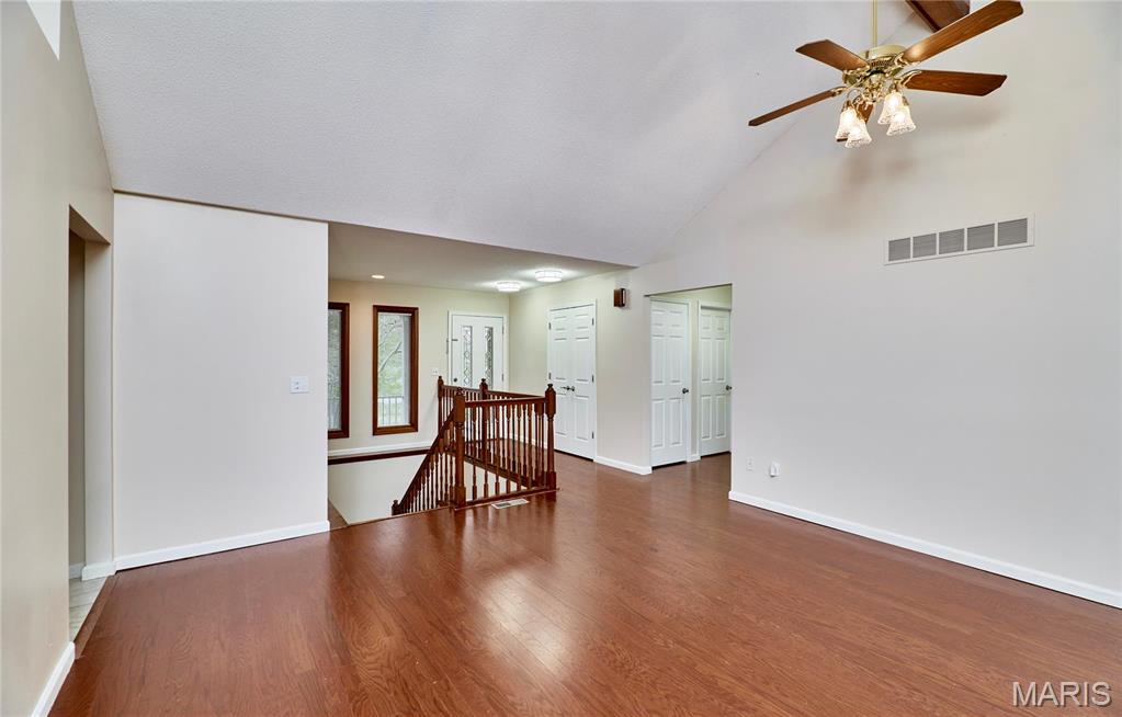 157 S Kings Road
