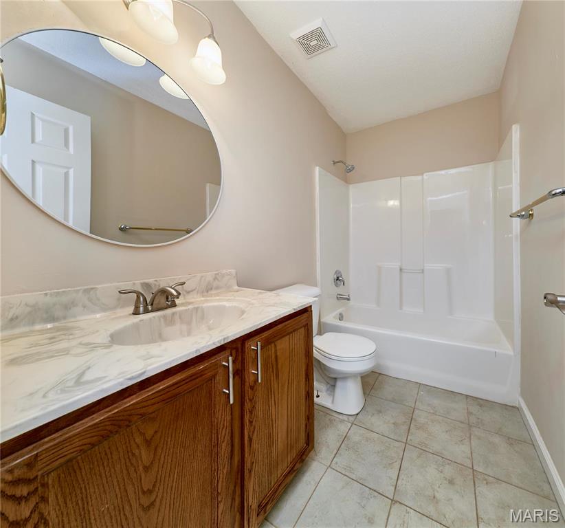 157 S Kings Road