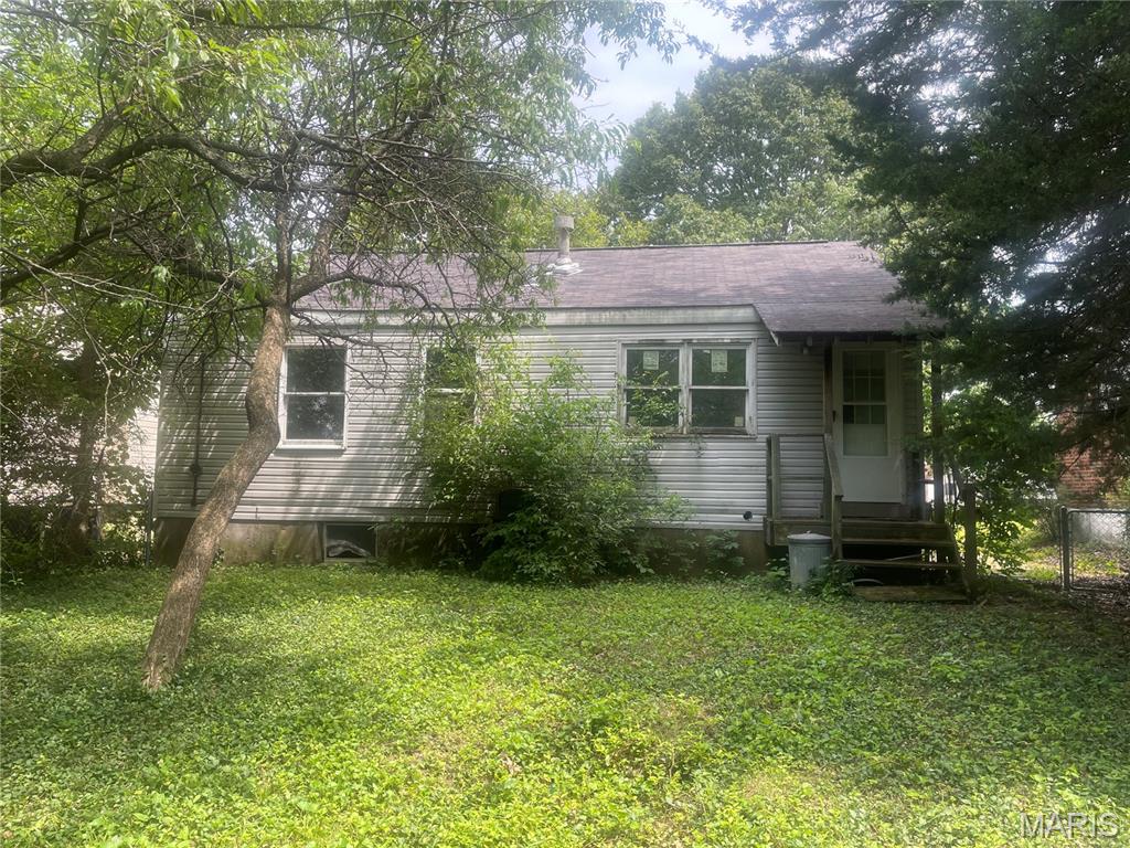 3413 Saint Ignatius Lane