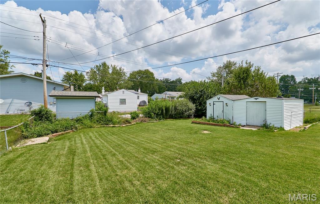 1045 Bellarmine Lane