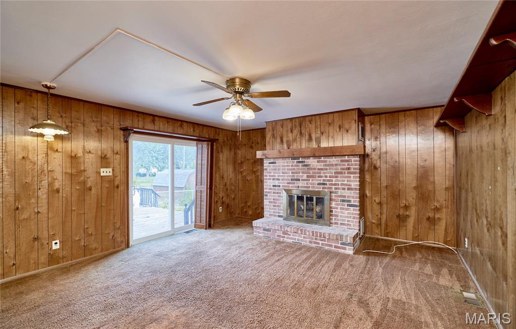 1045 Bellarmine Lane