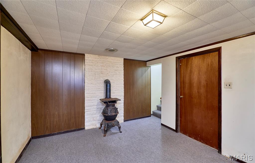 1045 Bellarmine Lane