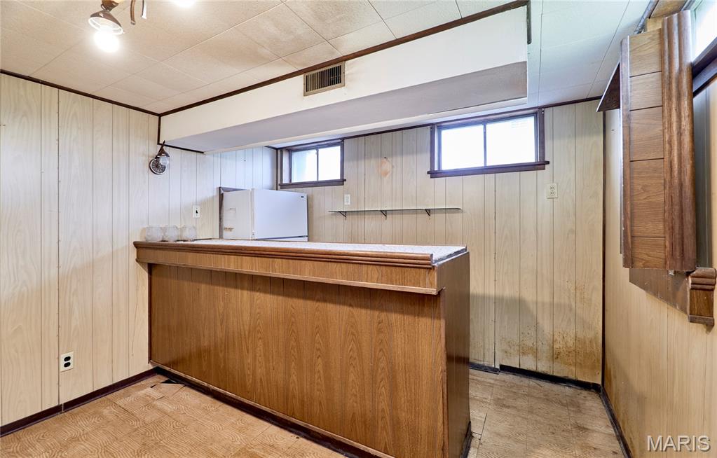 1045 Bellarmine Lane