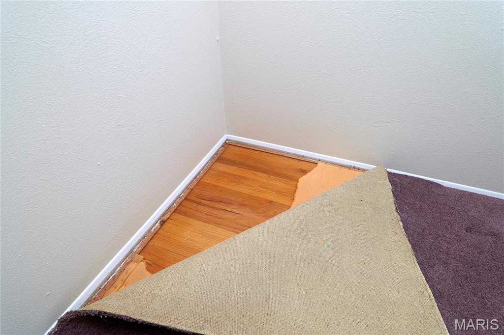 1045 Bellarmine Lane