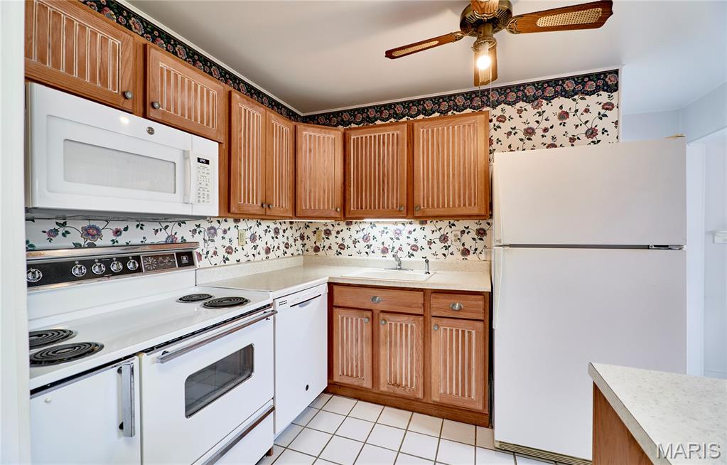 1045 Bellarmine Lane