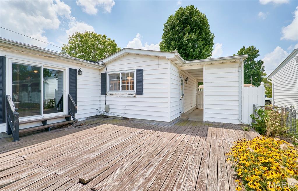 1045 Bellarmine Lane