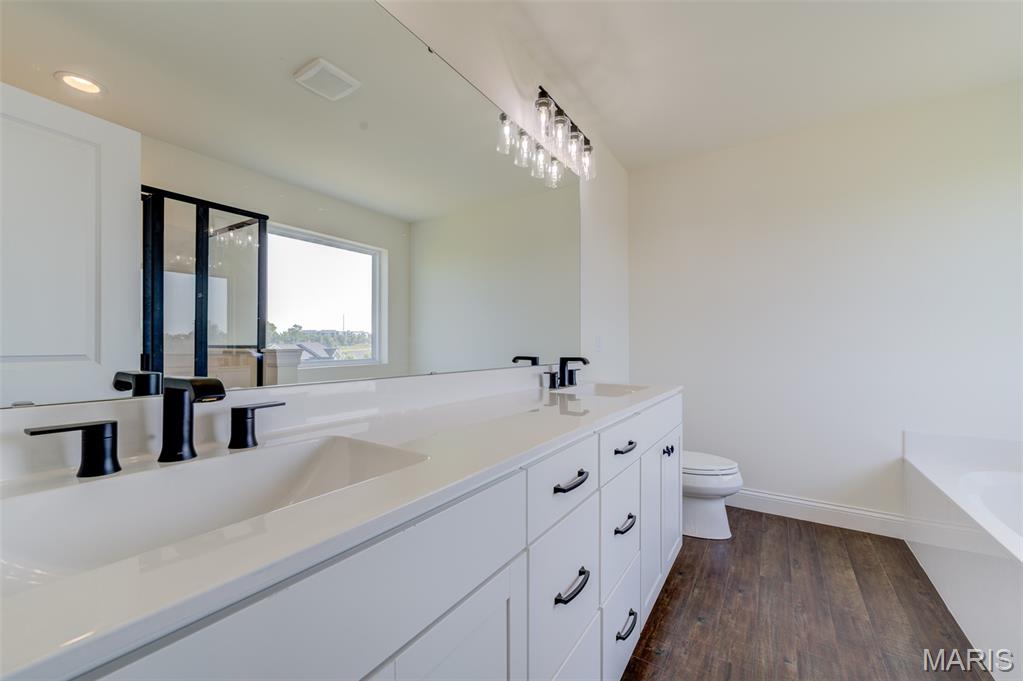 2025 Maryland Oaks Circle