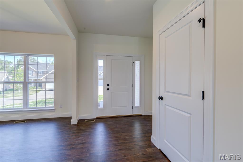 2025 Maryland Oaks Circle