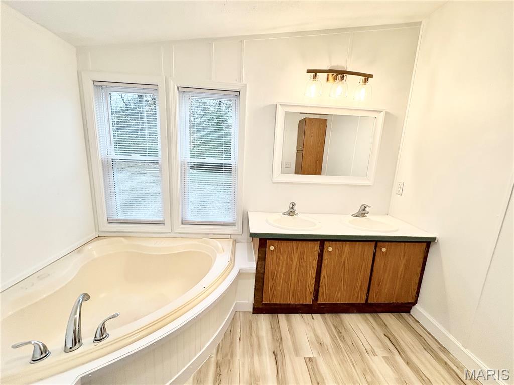 175 Enchanted Oak Court