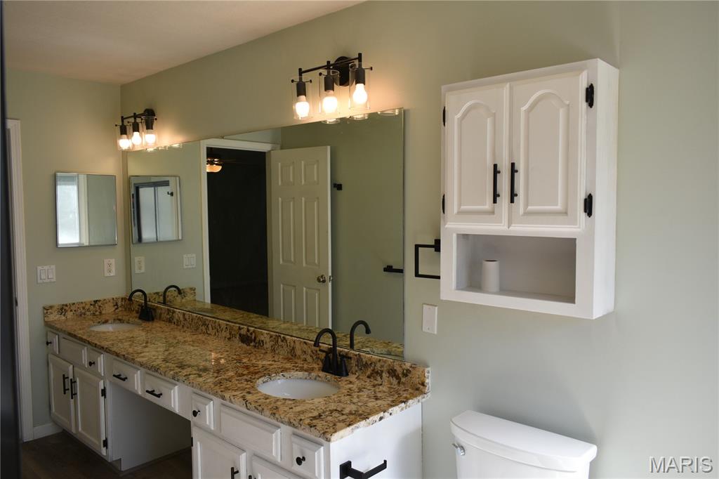 16407 Westglen Farms Drive