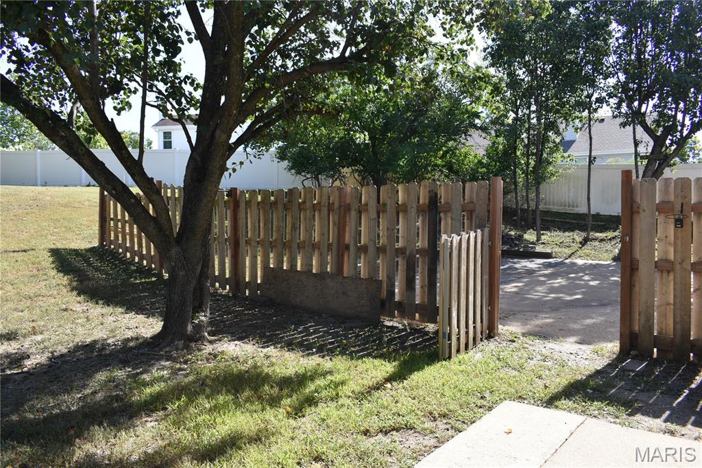 16407 Westglen Farms Drive