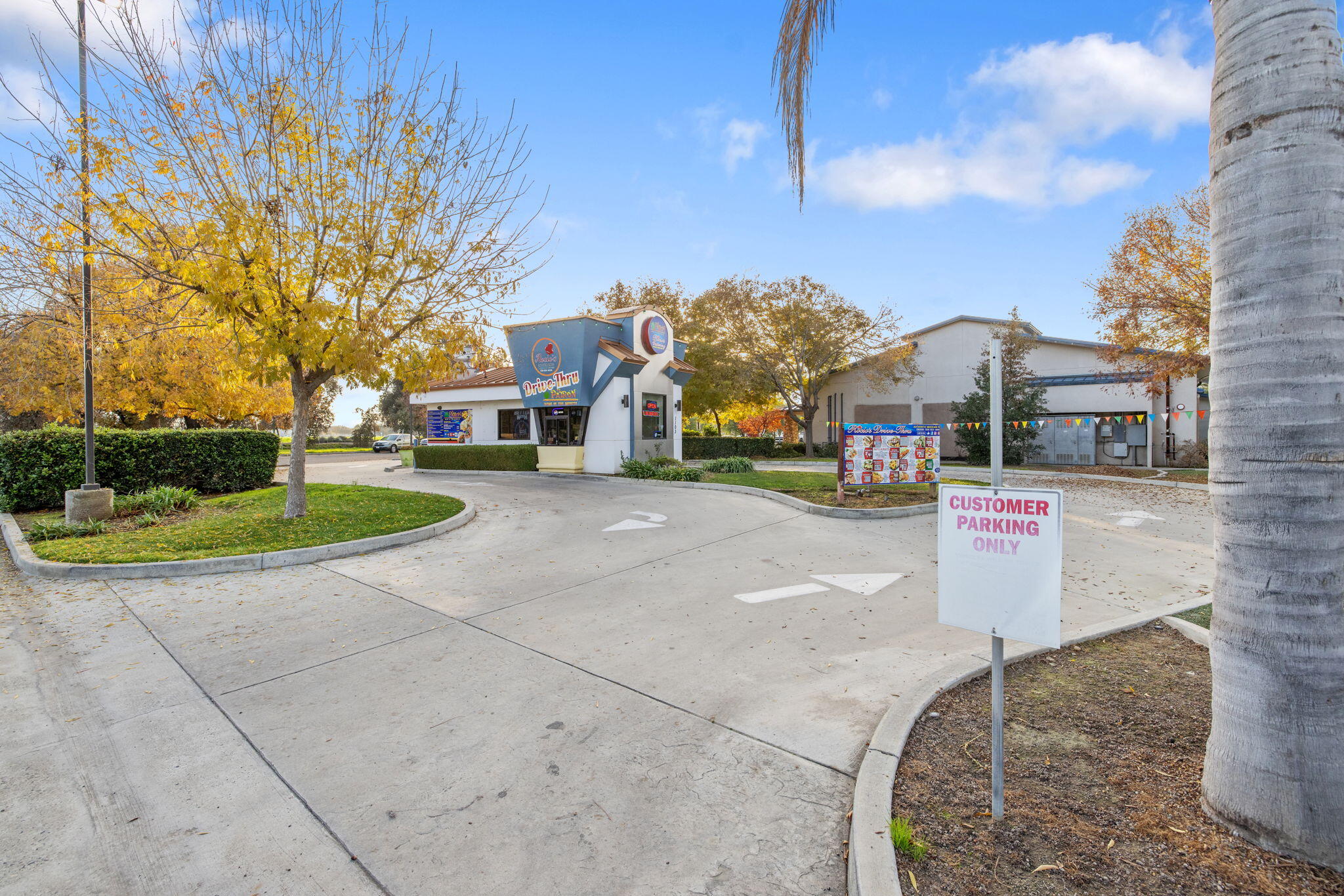 1103 W Caldwell Avenue