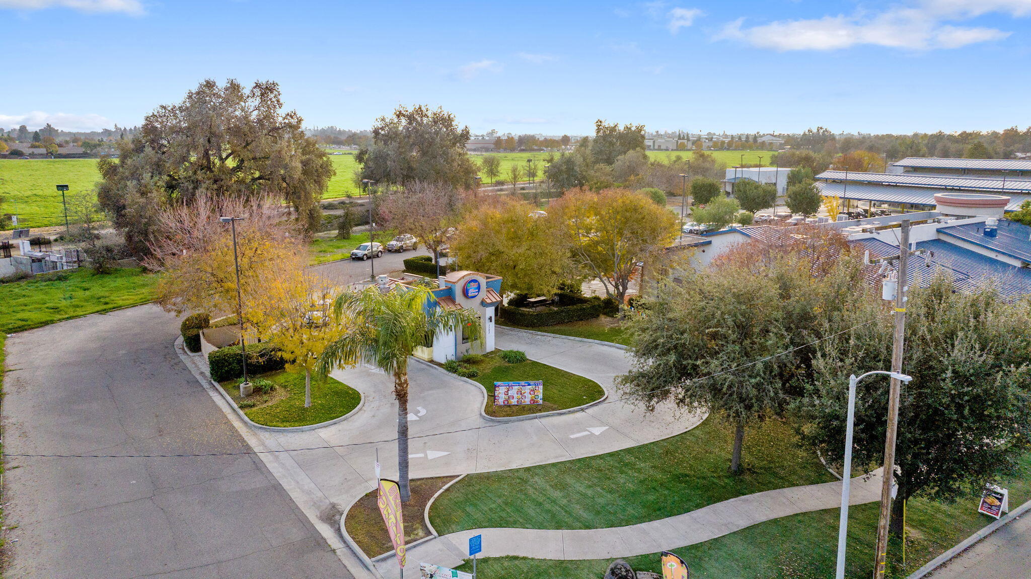 1103 W Caldwell Avenue