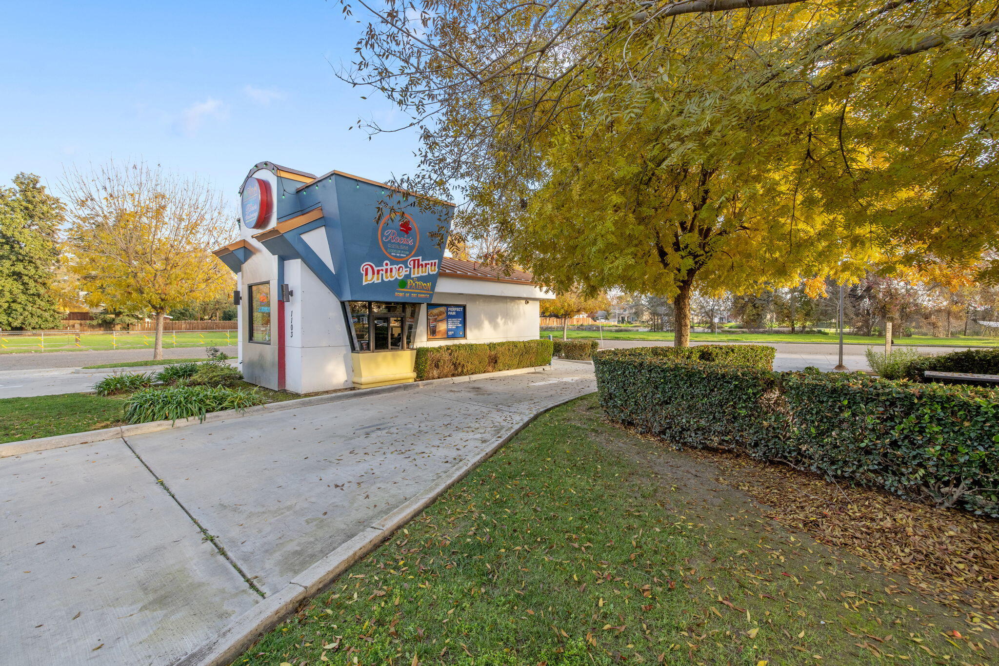 1103 W Caldwell Avenue