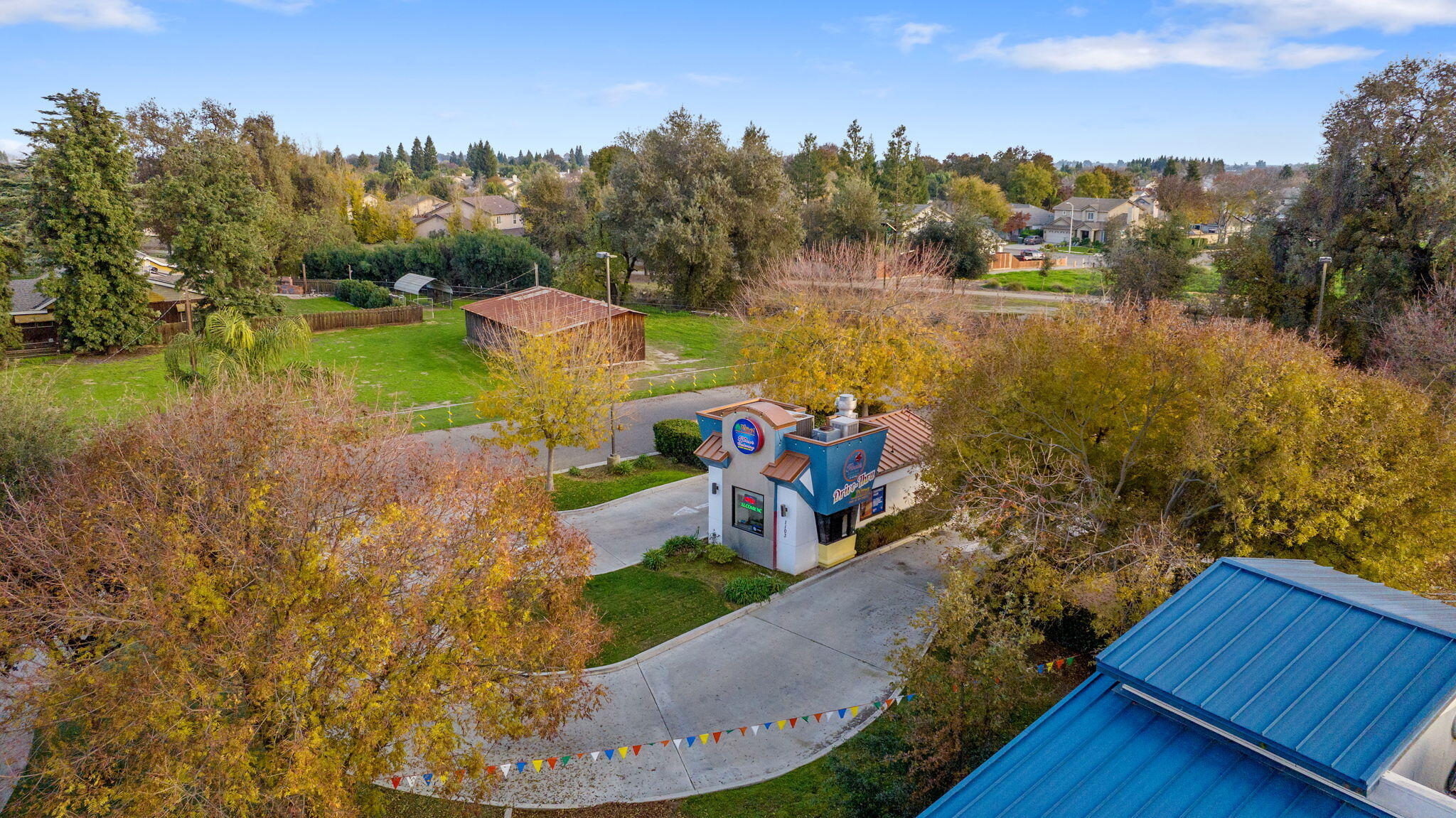 1103 W Caldwell Avenue