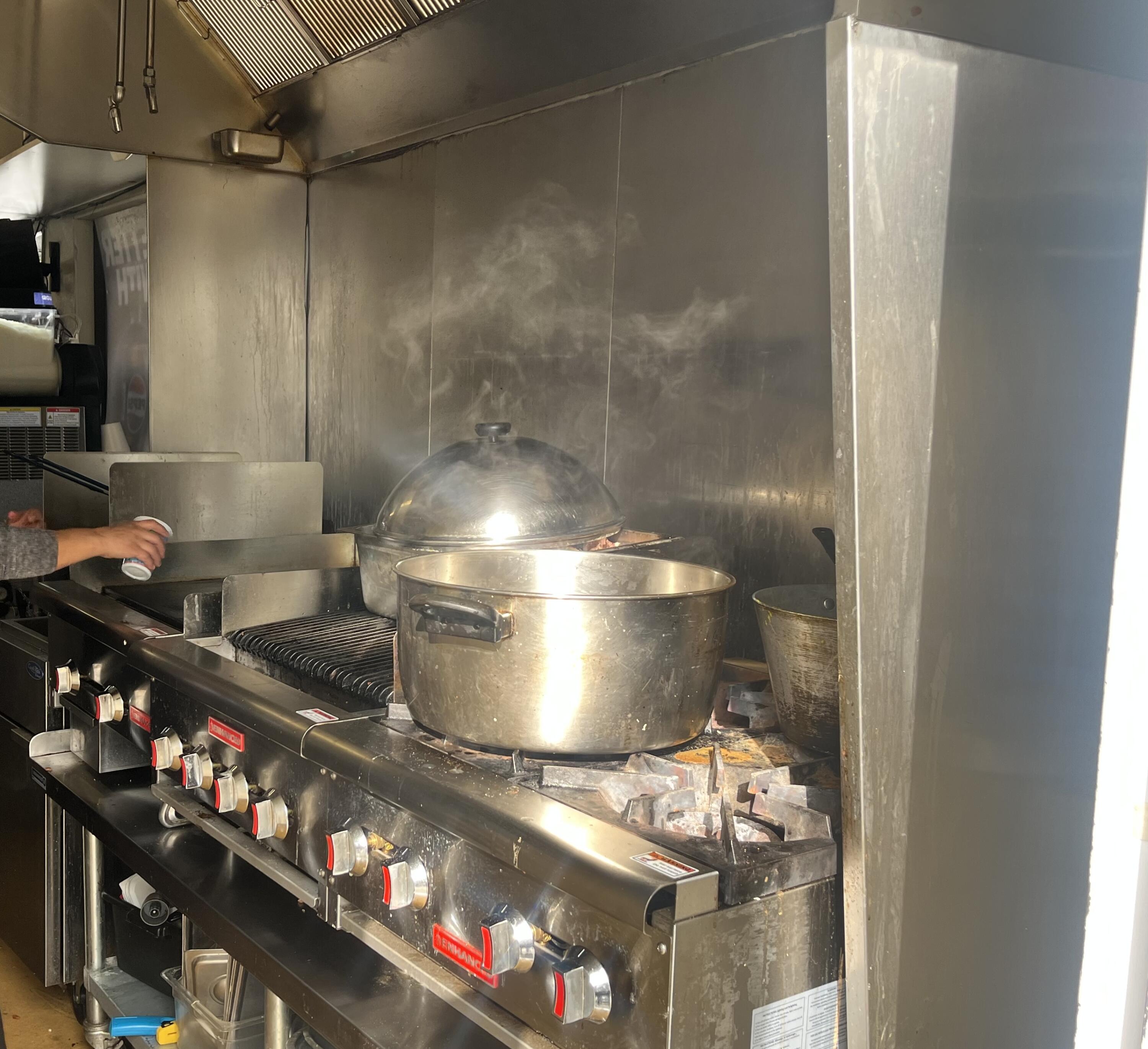 1103 W Caldwell Avenue