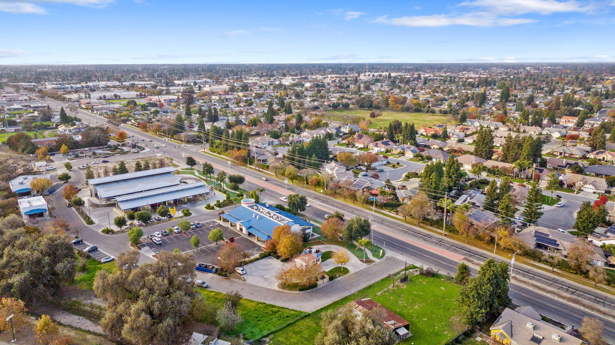 1103 W Caldwell Avenue