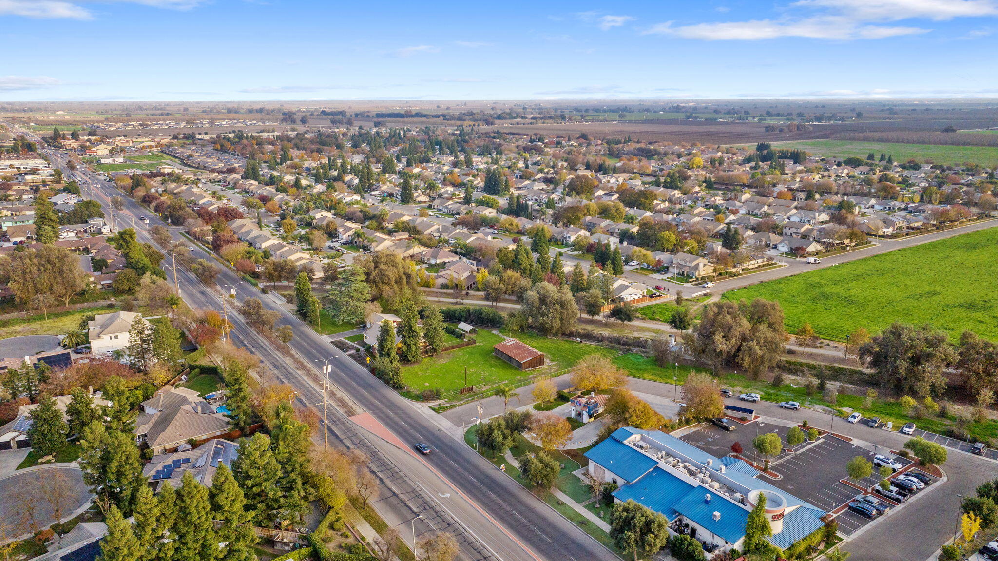 1103 W Caldwell Avenue