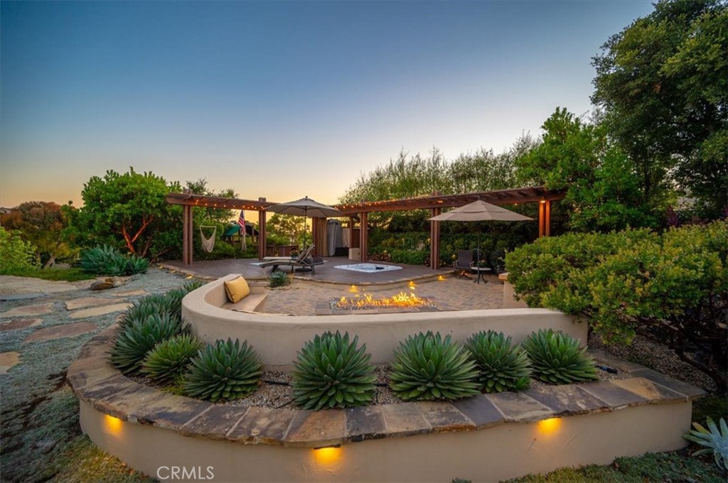 347 Village Glen Dr.