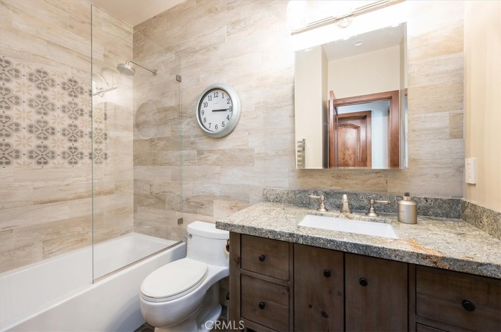 347 Village Glen Dr.