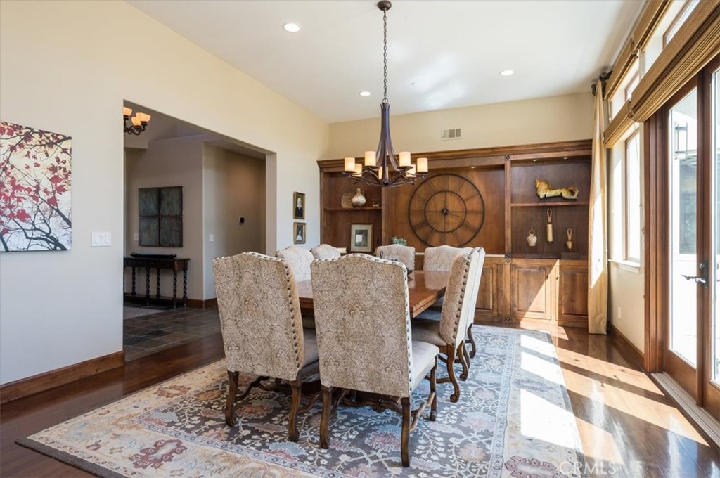 347 Village Glen Dr.