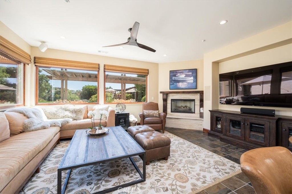 347 Village Glen Dr.