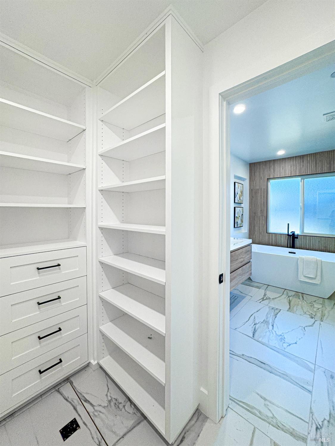 2550 Heatherstone Dr