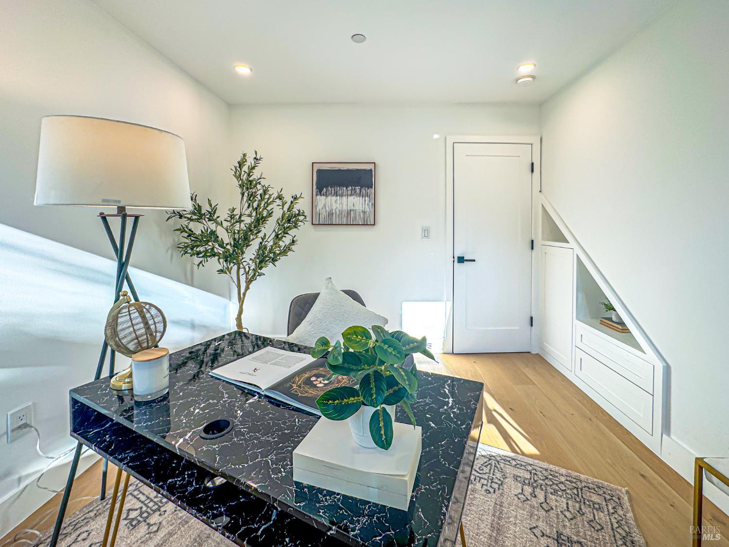 2550 Heatherstone Dr