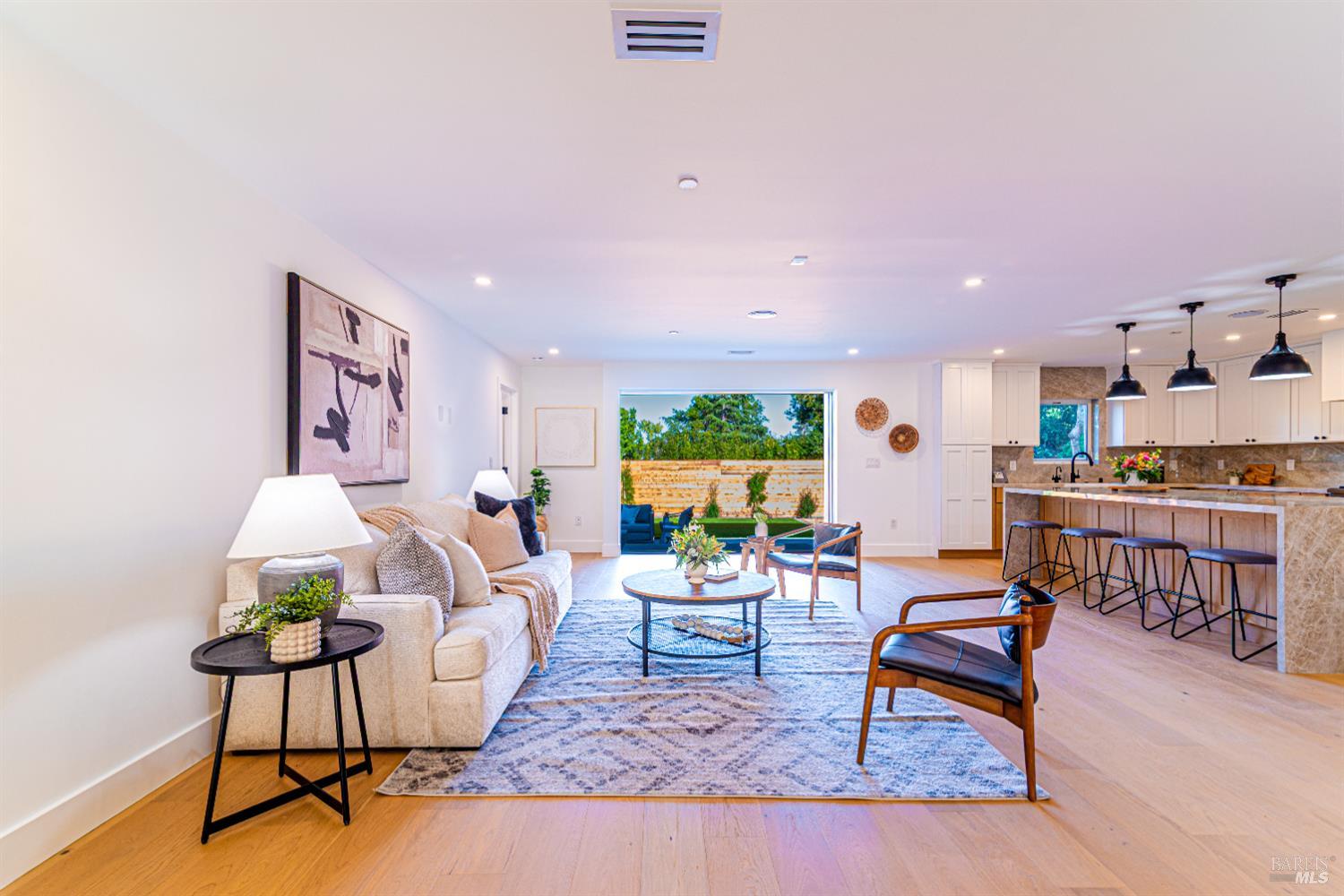 2550 Heatherstone Dr