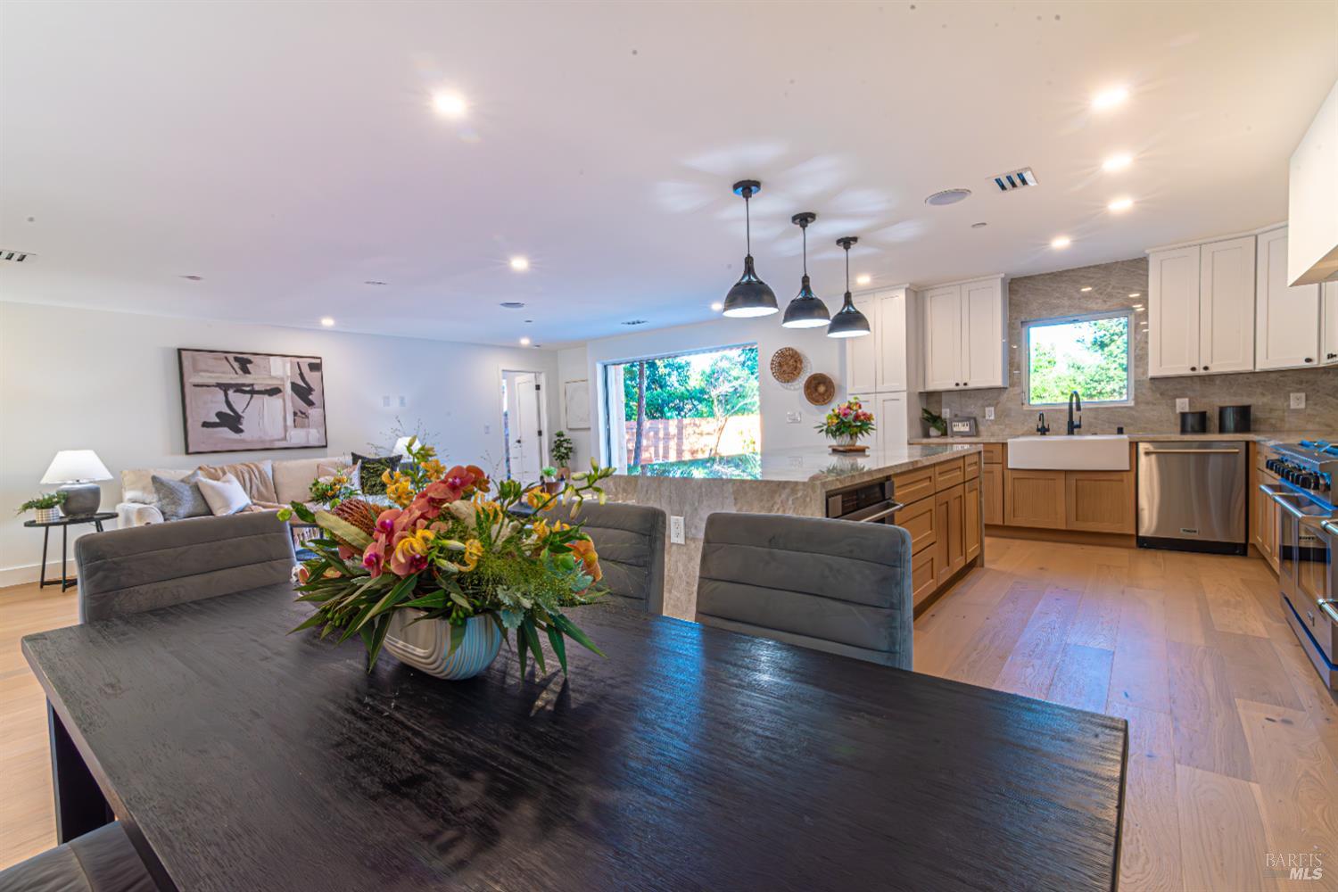 2550 Heatherstone Dr