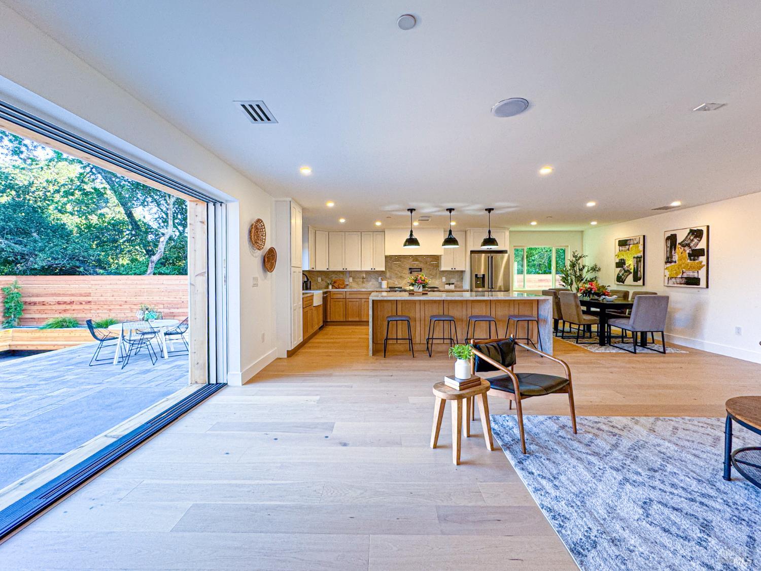 2550 Heatherstone Dr