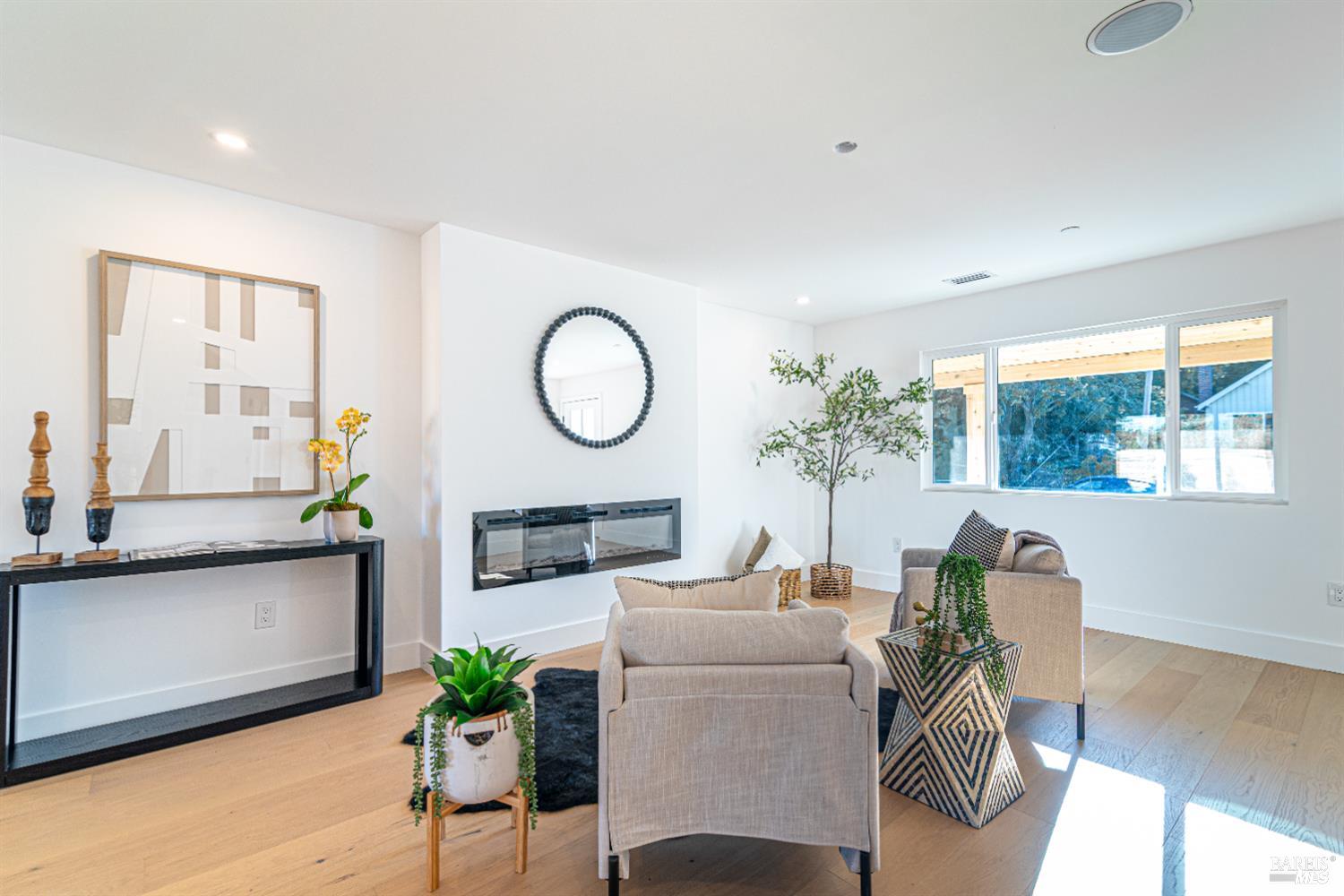 2550 Heatherstone Dr