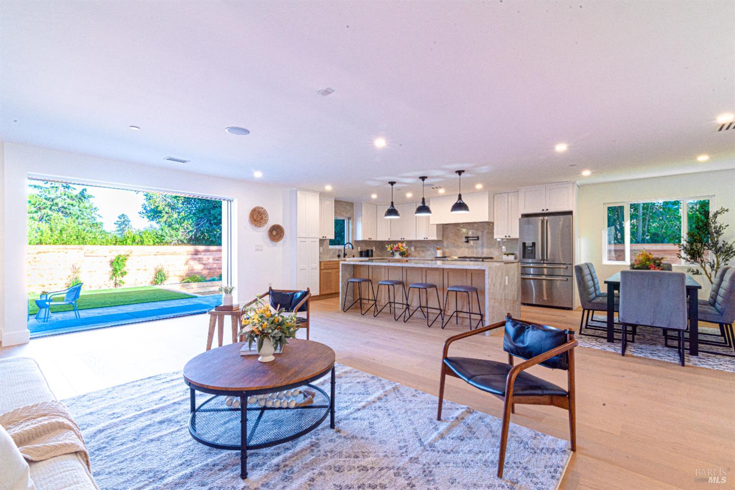 2550 Heatherstone Dr