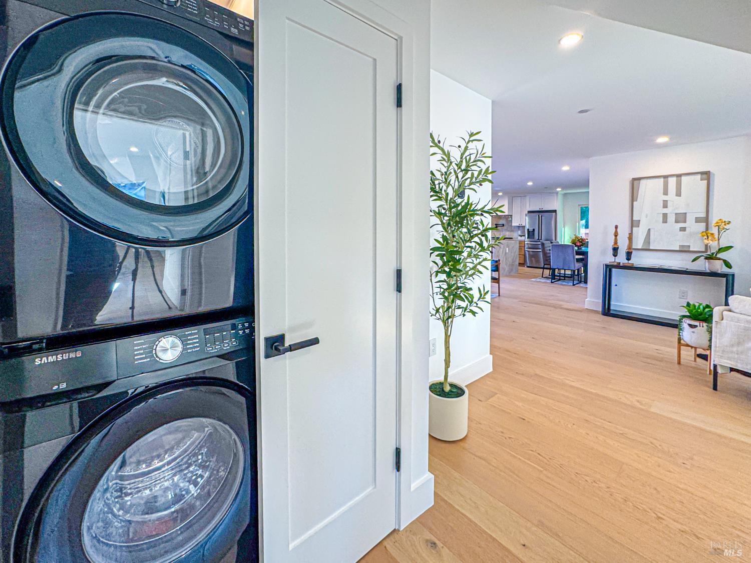 2550 Heatherstone Dr