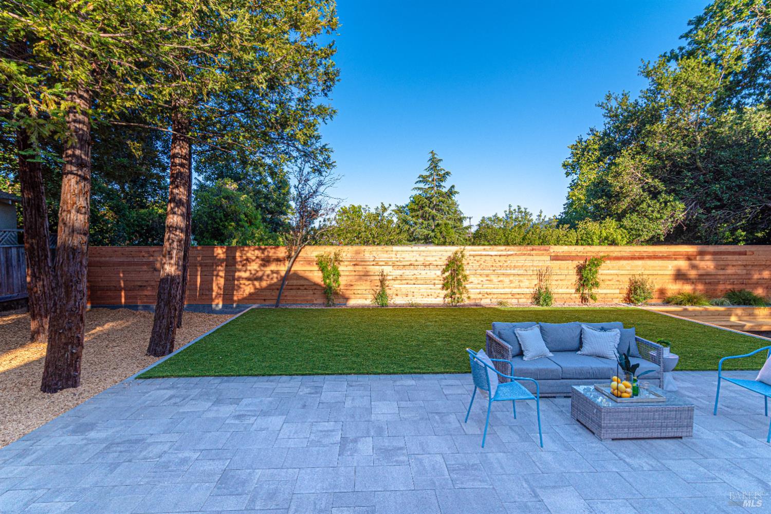 2550 Heatherstone Dr